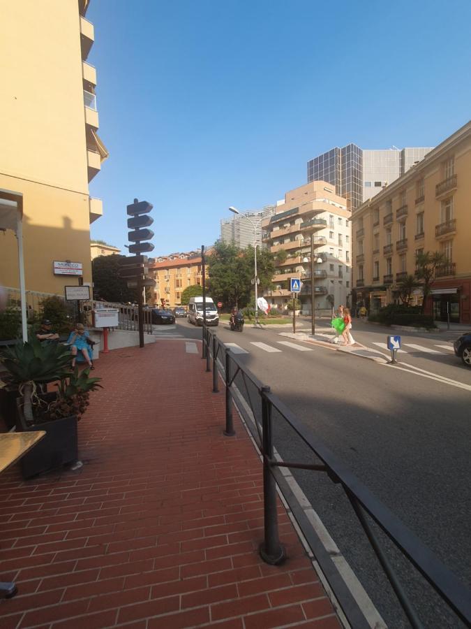 Super Monaco Apartment Luaran gambar